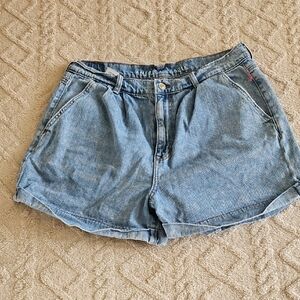 American Eagle Outfitters Light Blue Jean Mom Shorts Size 12